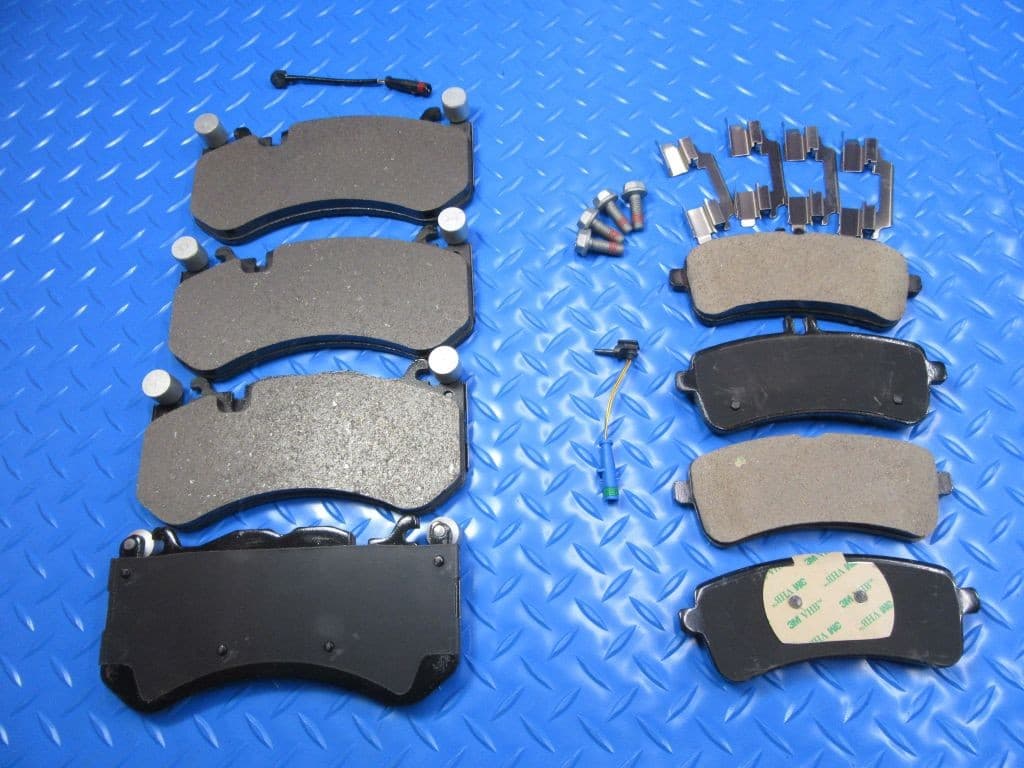 Front Axle Brake Pad Set for S-Class W222