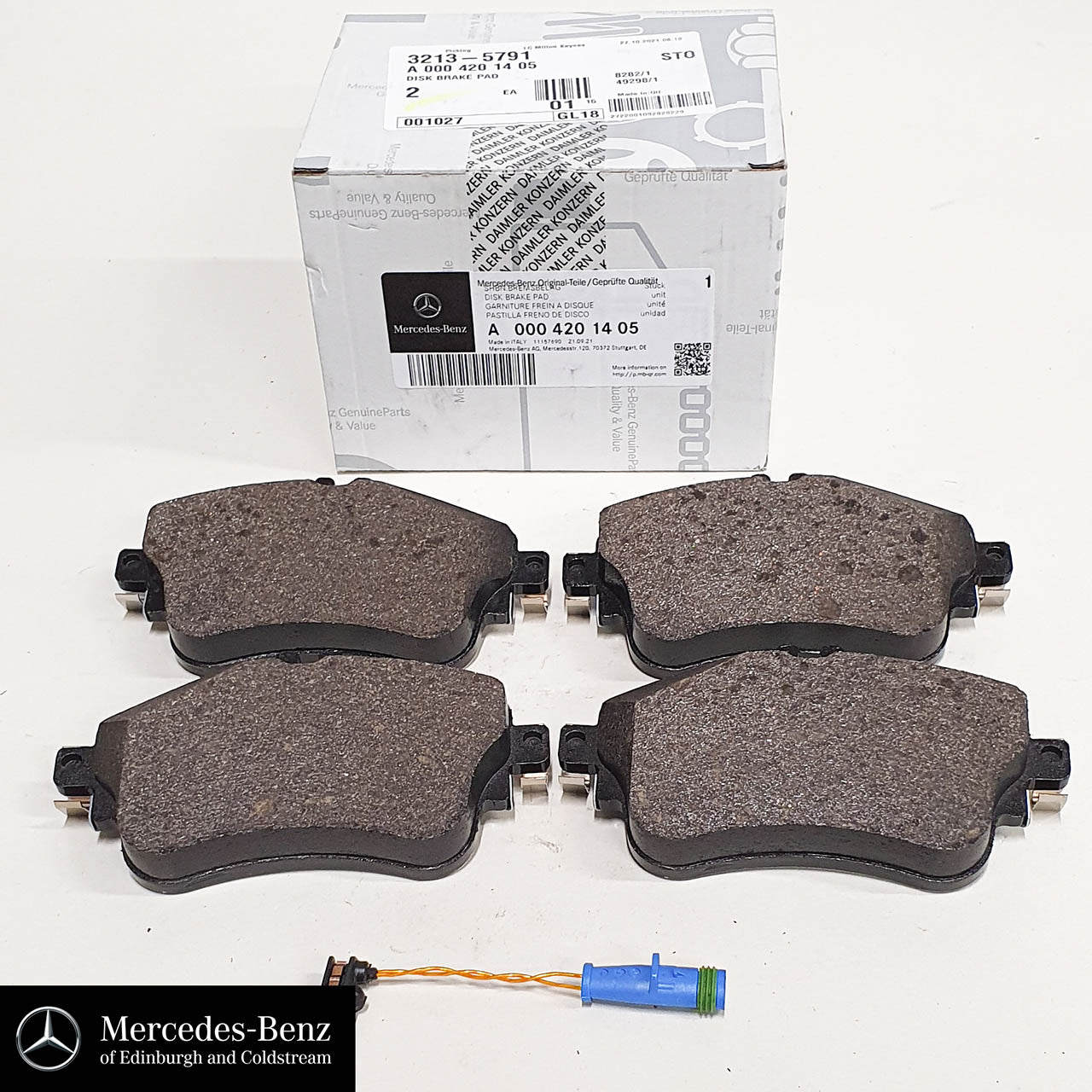 Genuine Mercedes-Benz Front Brake Pads & Sensor A Class W176 B Class W246