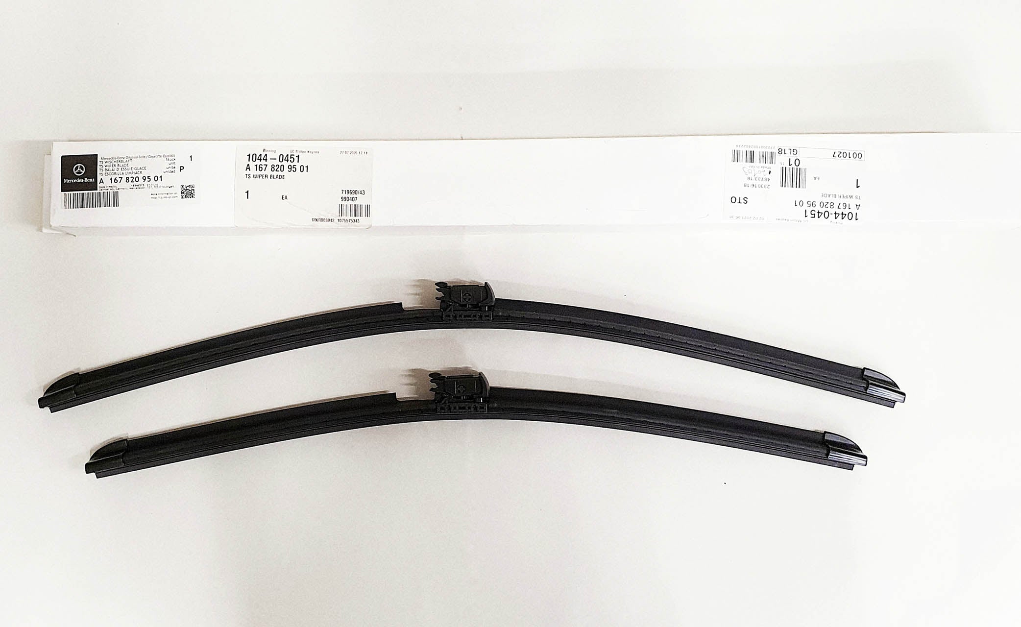 Genuine Mercedes-Benz M Class GLE Front Wiper Blades